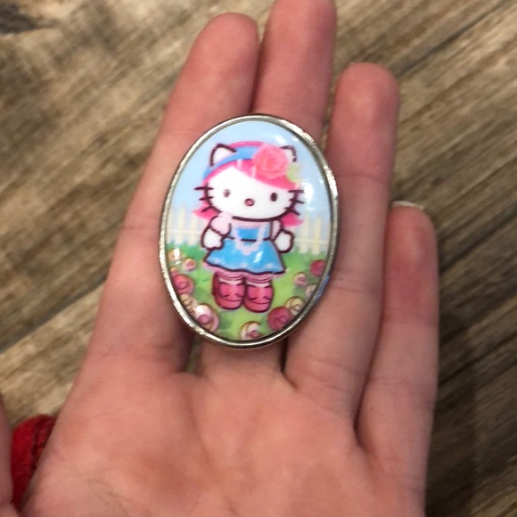 Tarina Tarantino special edition hello kitty set - Picture 2 of 2